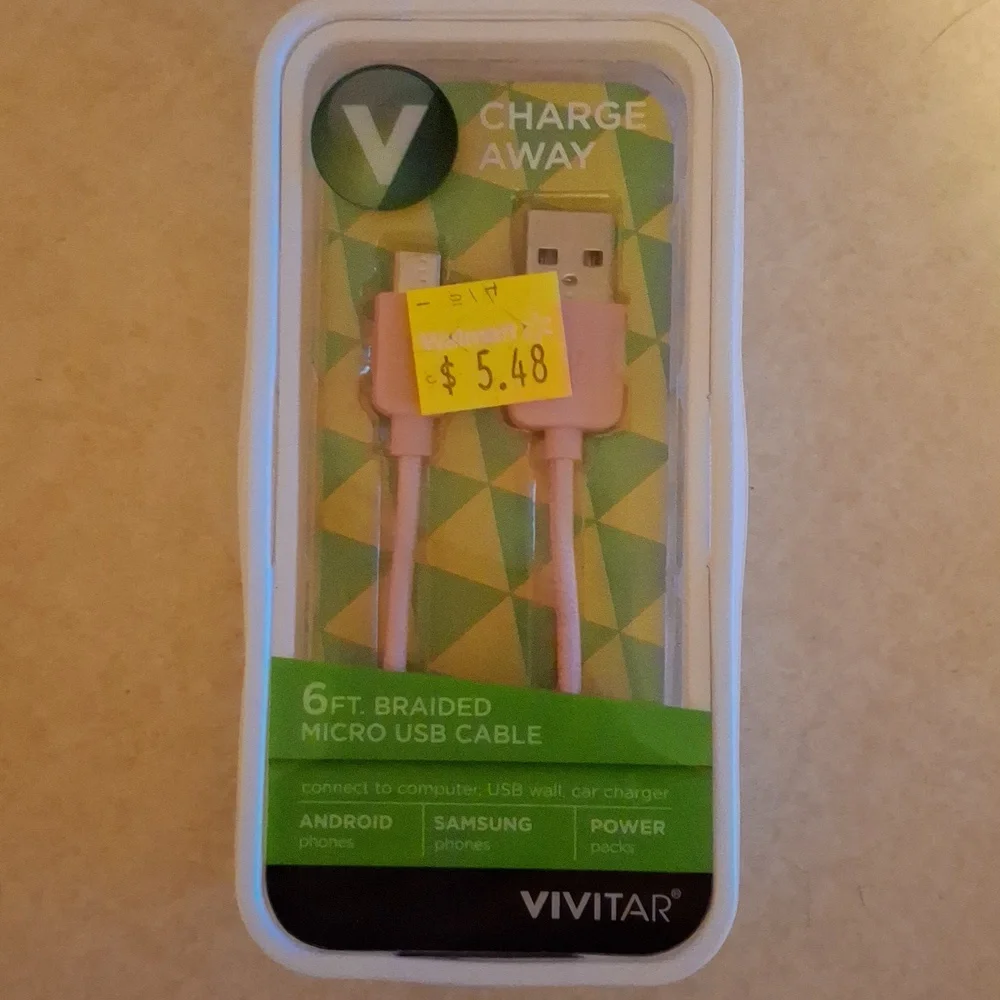 NIB Vivitar pink micro USB cable
